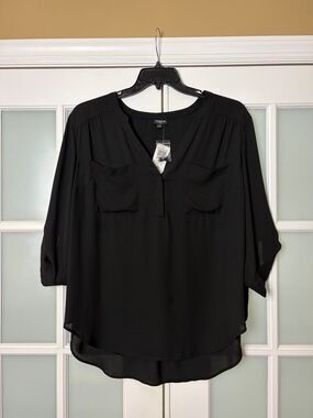 Torrid Women's 2X Black Flowy Harper 3/4 Roll Tab Sleeve NWT